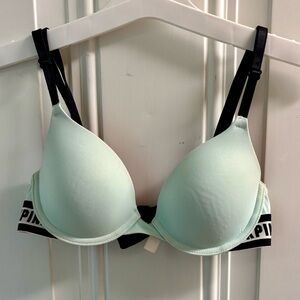 Pink by Victoria’s Secret Wear Everywhere T-shirt Lightly Lined Bra 32A